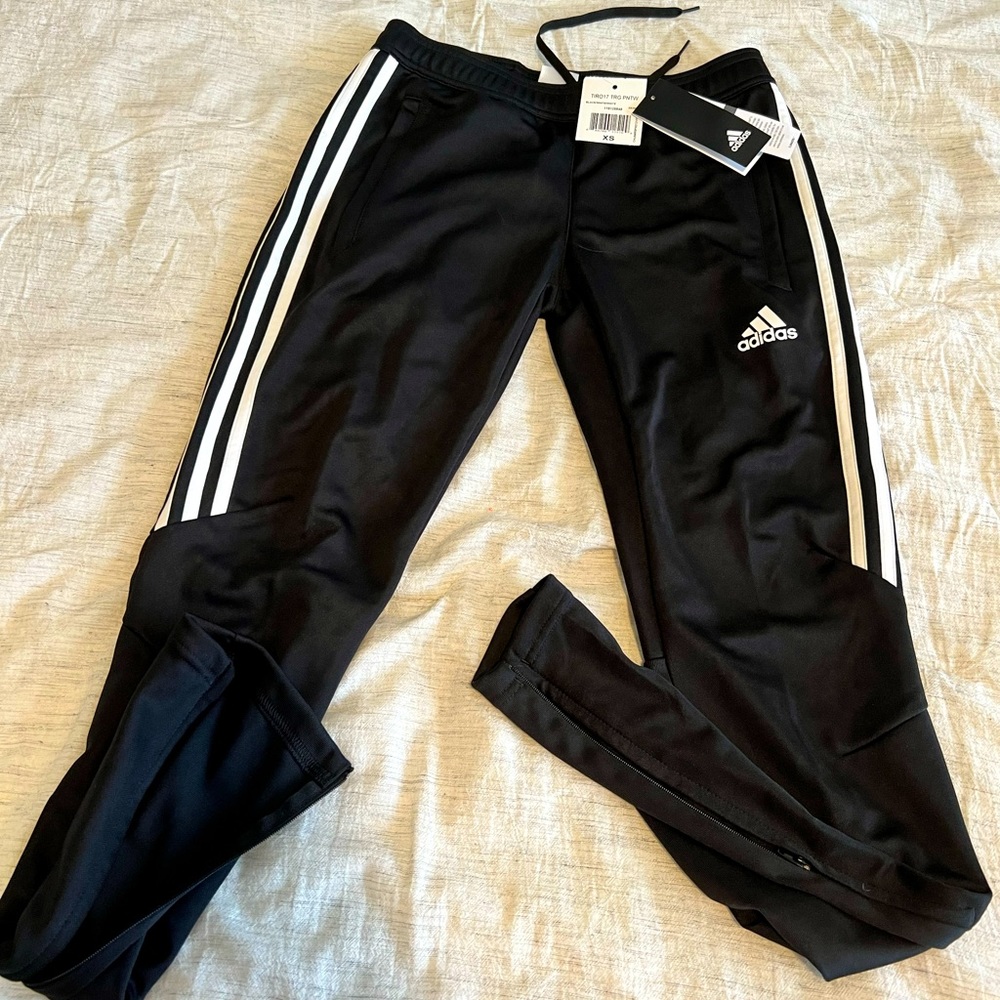 Never worn XS adidas joggers